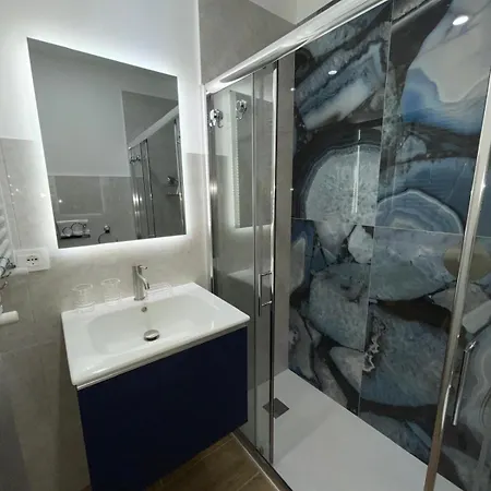 Saint Peter And Apartment *